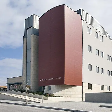 In Out In Espinho Эшпинью