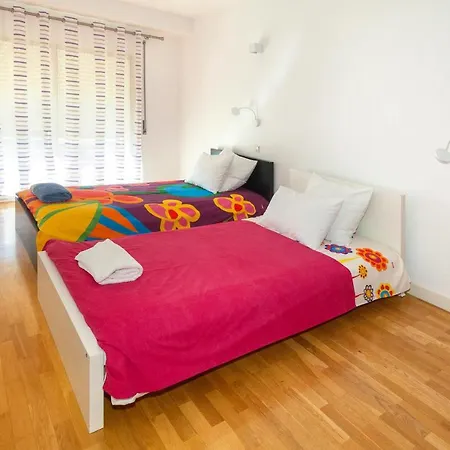 Апартаменты In Out In Espinho *