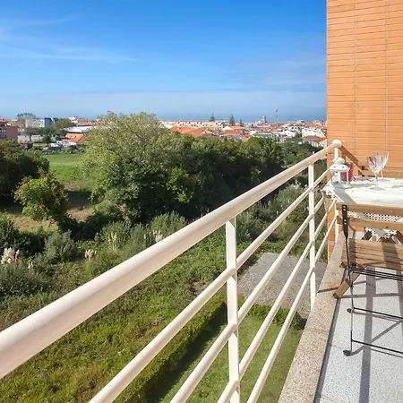 In Out In Espinho Apartment *